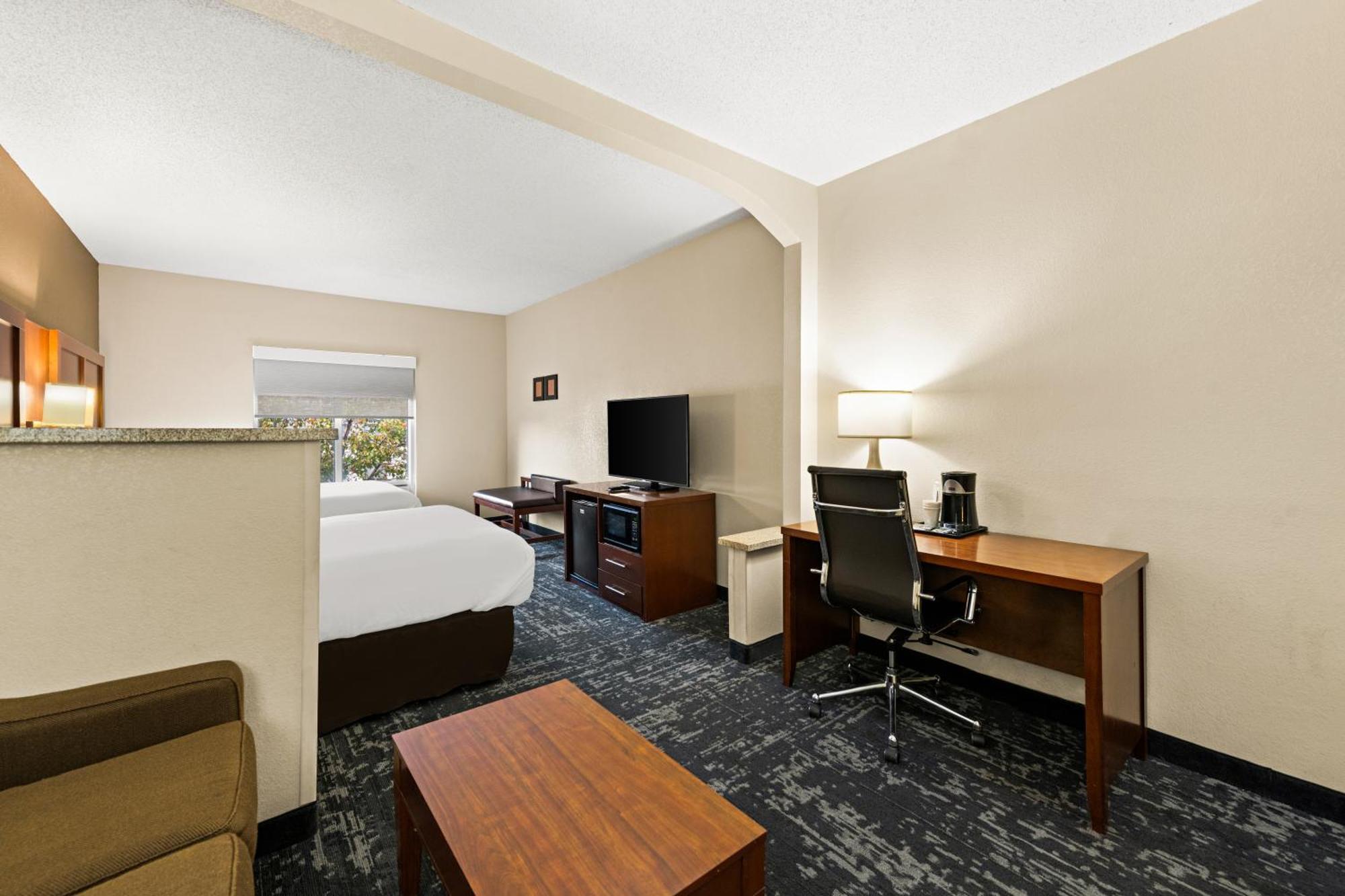 Comfort Suites Kansas City-Liberty Zewnętrze zdjęcie